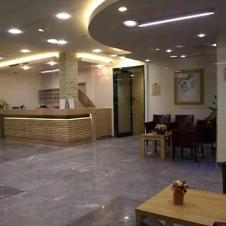 Javor Hotel 2*